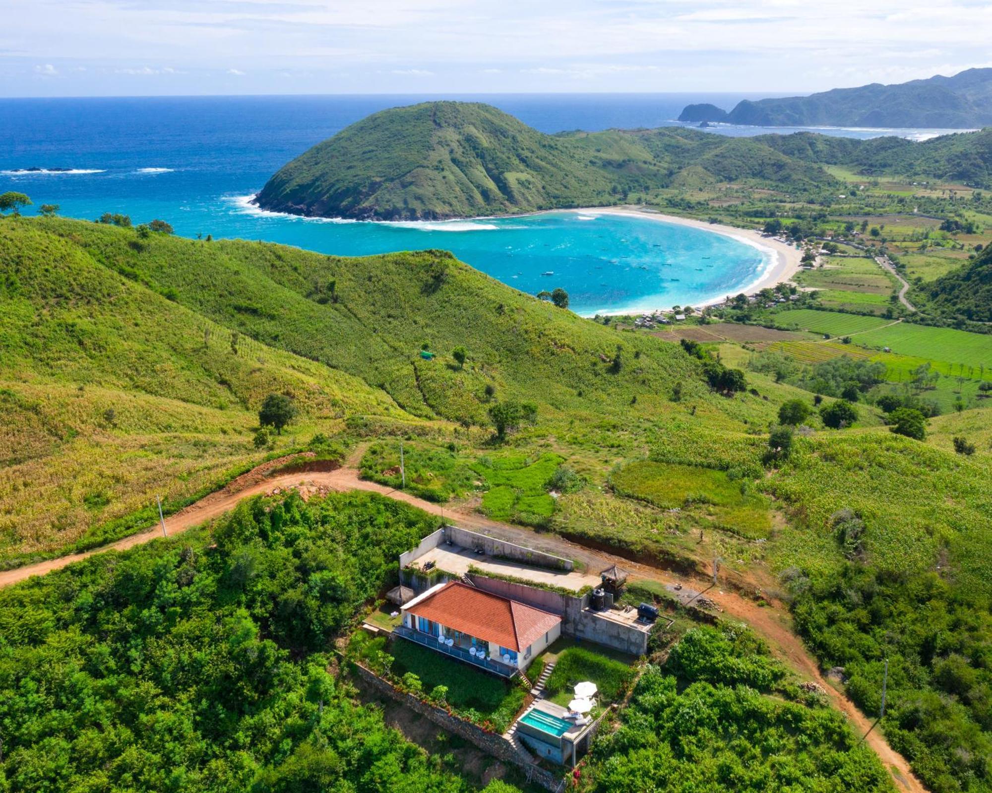 Villa Atas Pelangi Kuta  Luaran gambar